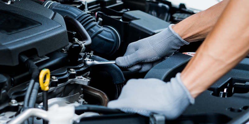 Engine Replacement in Tampa, Florida